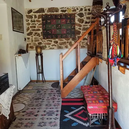Niko's Traditional Stone House *
